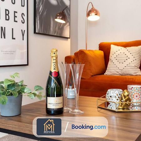 הרוגייט Stylish Two Bed Town Centre Apartment By Movida Property Group Short Lets & Serviced Accommodation With Parking מראה חיצוני תמונה