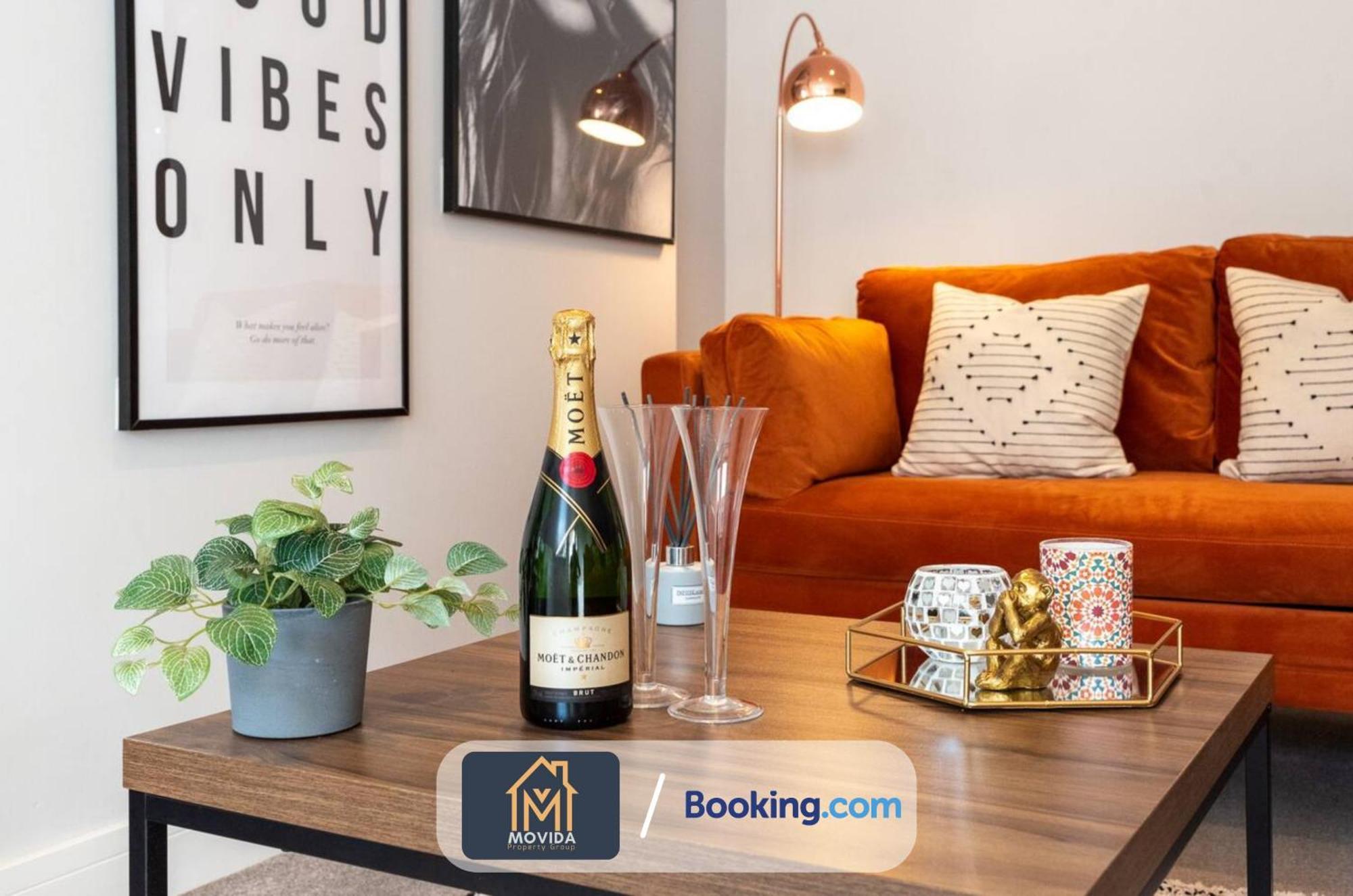 הרוגייט Stylish Two Bed Town Centre Apartment By Movida Property Group Short Lets & Serviced Accommodation With Parking מראה חיצוני תמונה