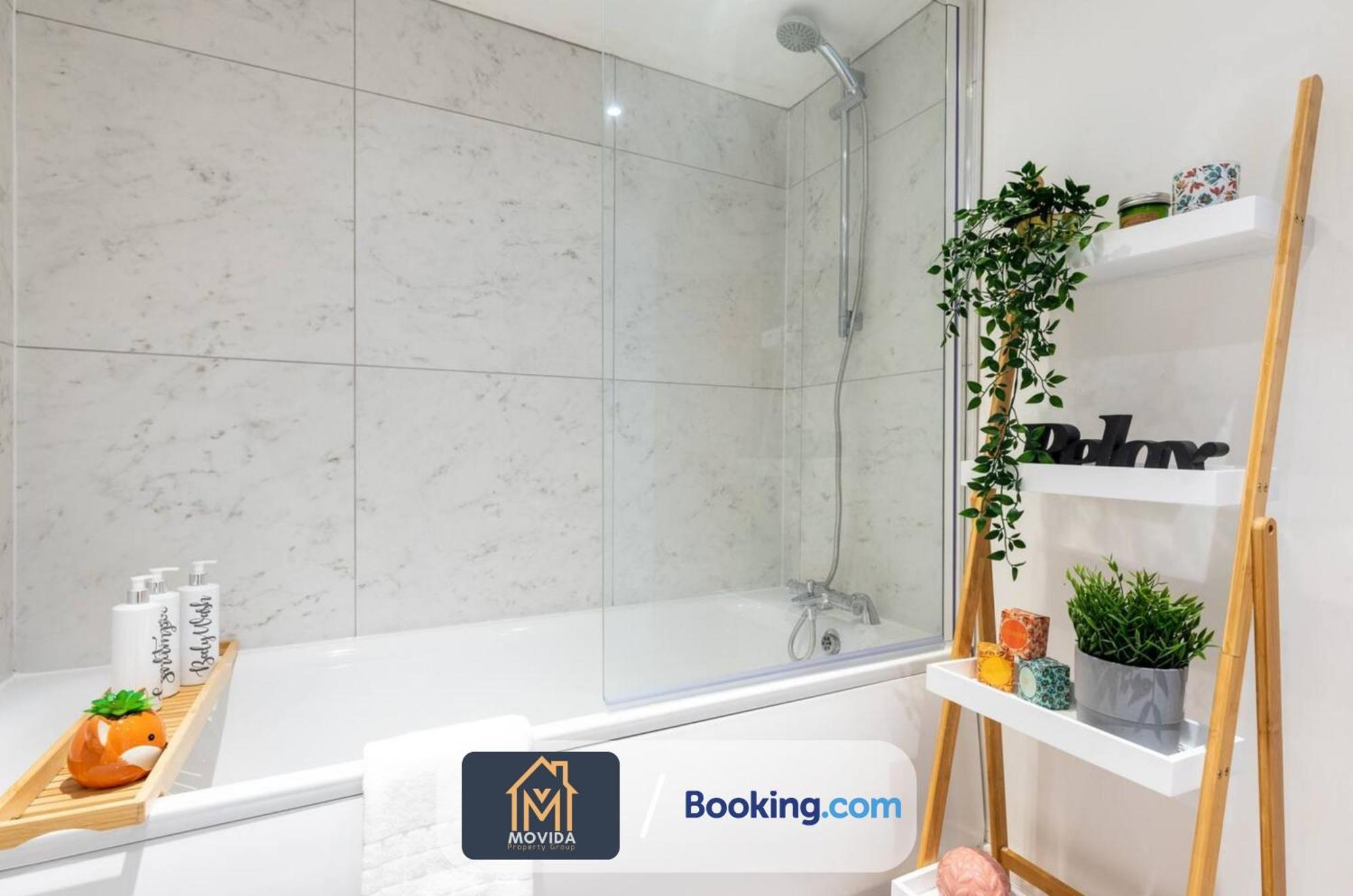 הרוגייט Stylish Two Bed Town Centre Apartment By Movida Property Group Short Lets & Serviced Accommodation With Parking מראה חיצוני תמונה